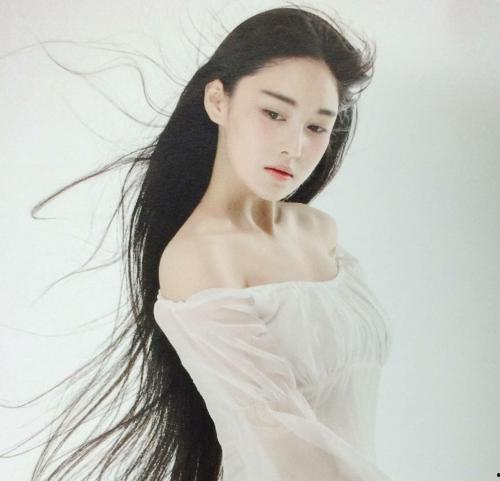 张馨予表姐爆料视频合集,揭秘娱乐圈不为人知的一面 第3张 张馨予表姐爆料视频合集,揭秘娱乐圈不为人知的一面 第3张